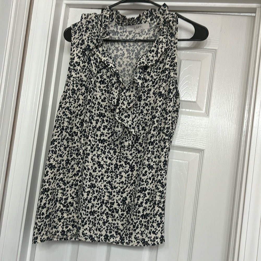 Pretty navy floral blouse!